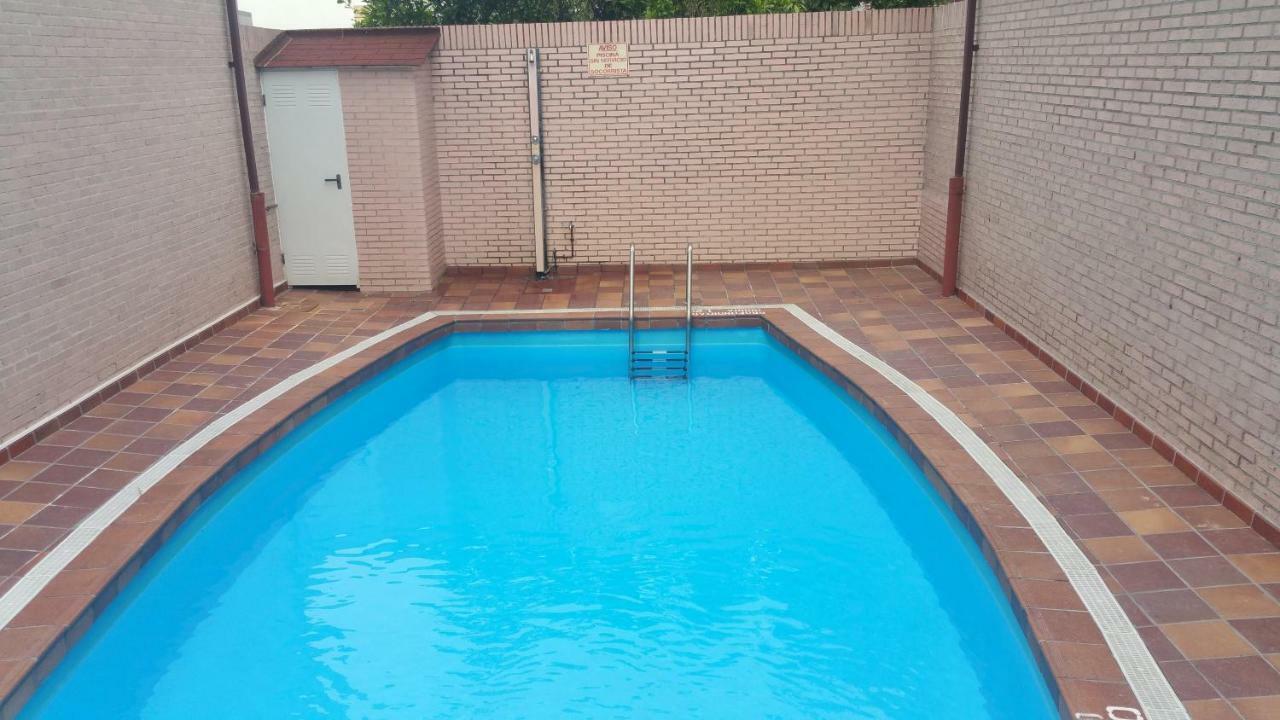 Adosado Con Piscina Y Jardin En Laredo A 100 Mtrs De La Playa Villa Eksteriør bilde